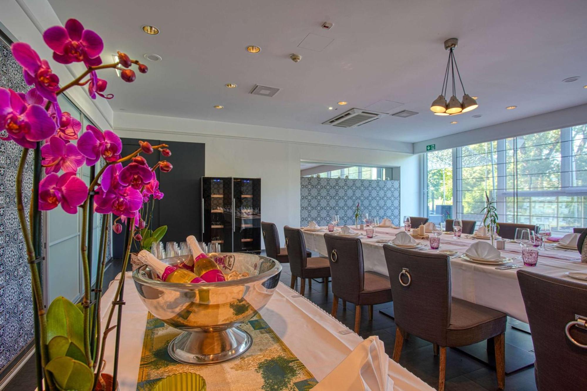 Fourside Plaza Hotel Trier, Trademark Collection By Wyndham エクステリア 写真